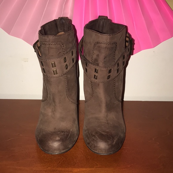 Women’s Ankle Booties 🤎 - Picture 2 of 9